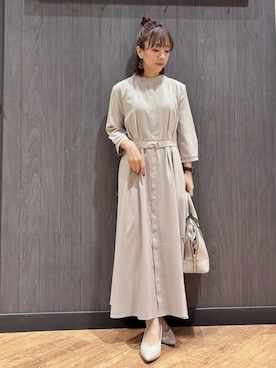「SHOO・LA・RUE（シューラルー）の【洗濯機可/イージーケア/UV】ウエストタックワンピース（ワンピース、ベージュ系）」を使った、meiさん（レディース・153cm）の春コーディネート