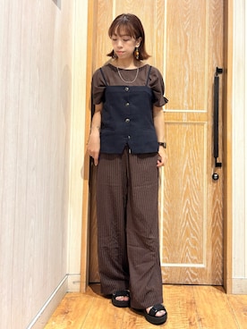 「アイテム（その他パンツ、ブラウン系）」を使った、meiさん（レディース・153cm）の夏コーディネート