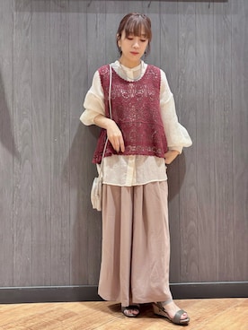 「SHOO・LA・RUE（シューラルー）の【2点セット/S-LL】透かしクロシェ＋ロゴT 大人の涼やかセット（その他トップス、レッド系）」を使った、meiさん（レディース・153cm）の春コーディネート