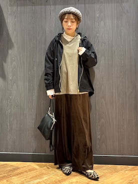 「SHOO・LA・RUE（シューラルー）の【S-LL/撥水】ゴールドパーツで女性らしく ギャザーブルゾン（ブルゾン、ブラック系）」を使った、meiさん（レディース・153cm）の秋コーディネート