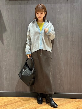 「SHOO・LA・RUE（シューラルー）の【S-LL/洗濯機可】デニム／チェック切替でこなれ見え 金ボタンニットカーディガン（カーディガン/ボレロ、グレー系）」を使った、meiさん（レディース・153cm）の秋コーディネート