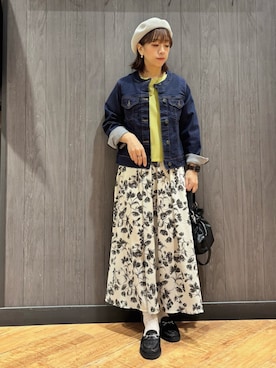 「SHOO・LA・RUE（シューラルー）の【SHOO・LA・RUE DENIM】大人のための ストレッチ コンパクトデニムジャケット（デニムジャケット、ブルー系）」を使った、meiさん（レディース・153cm）の春コーディネート