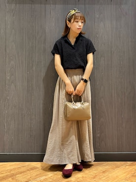 「アイテム（その他シューズ、レッド系）」を使った、meiさん（レディース・153cm）の秋コーディネート