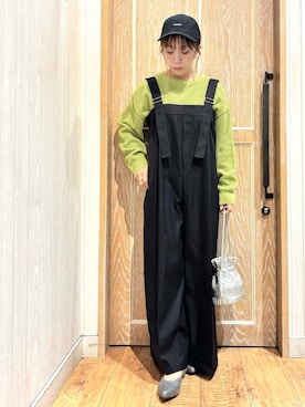 「キャップ女子」｜「アイテム（サロペット/オーバーオール）」を使った、meiさん（レディース・153cm）の冬コーディネート