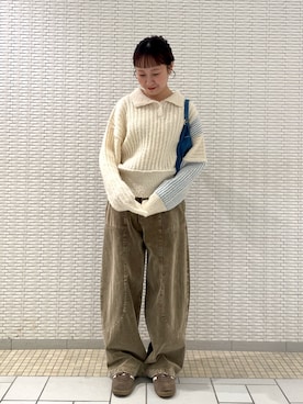 「アイテム（ハンドバッグ、ブルー系）」を使った、ゆうりさん（レディース・158cm）の秋コーディネート