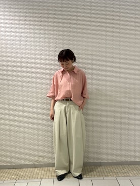「KBF（ケイビーエフ）のユーズドライクタックWIDEパンツ（その他パンツ、ホワイト系）」を使った、ゆうりさん（レディース・158cm）の夏コーディネート