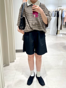 「KBF（ケイビーエフ）のダブルタックショートパンツ（その他パンツ、ブラック系）」を使った、ゆうりさん（レディース・158cm）の夏コーディネート
