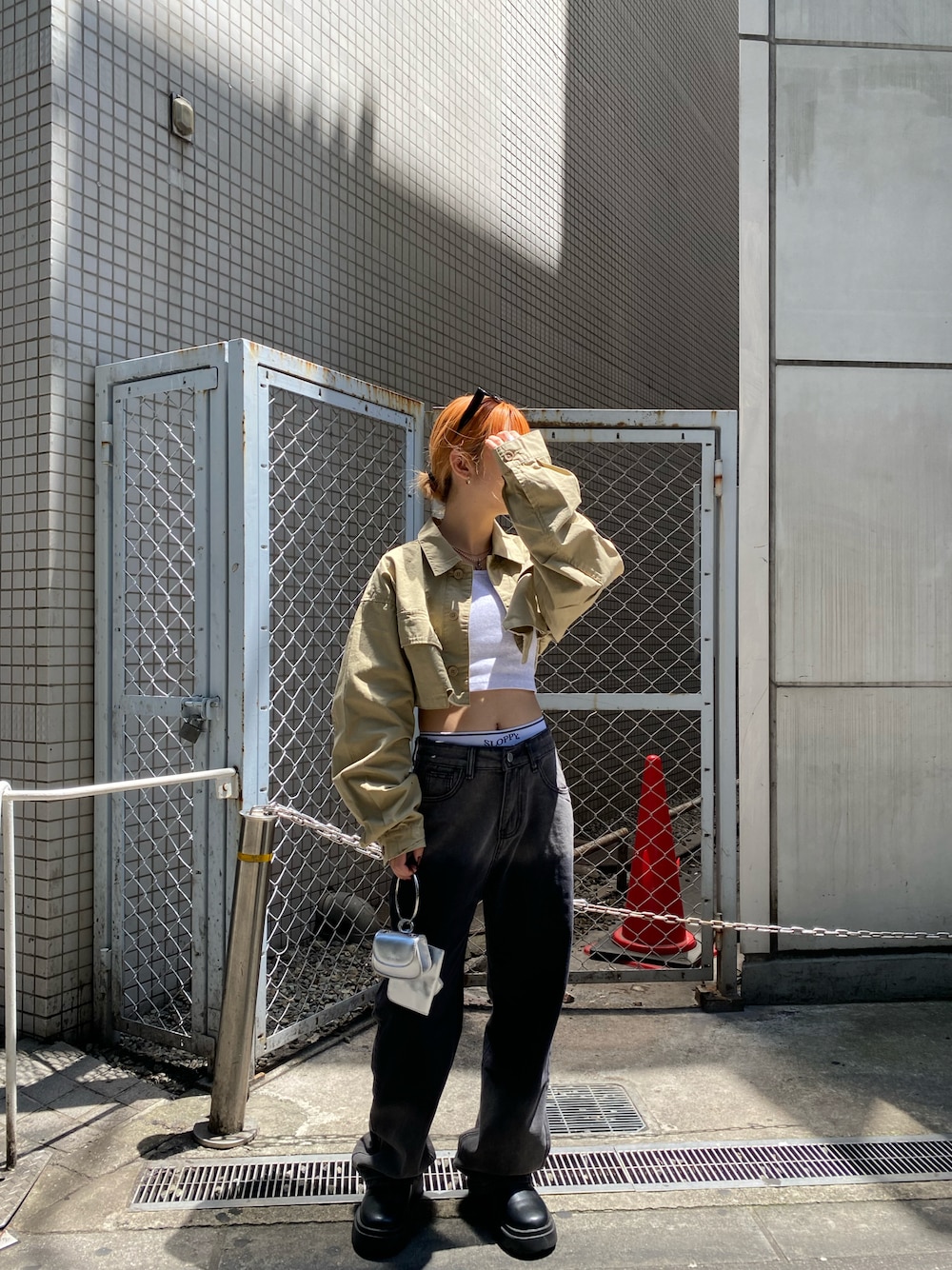 holiday ベージュ ミリタリージャケット ショート丈 holiday ベージュ ミリタリージャケット ショート丈