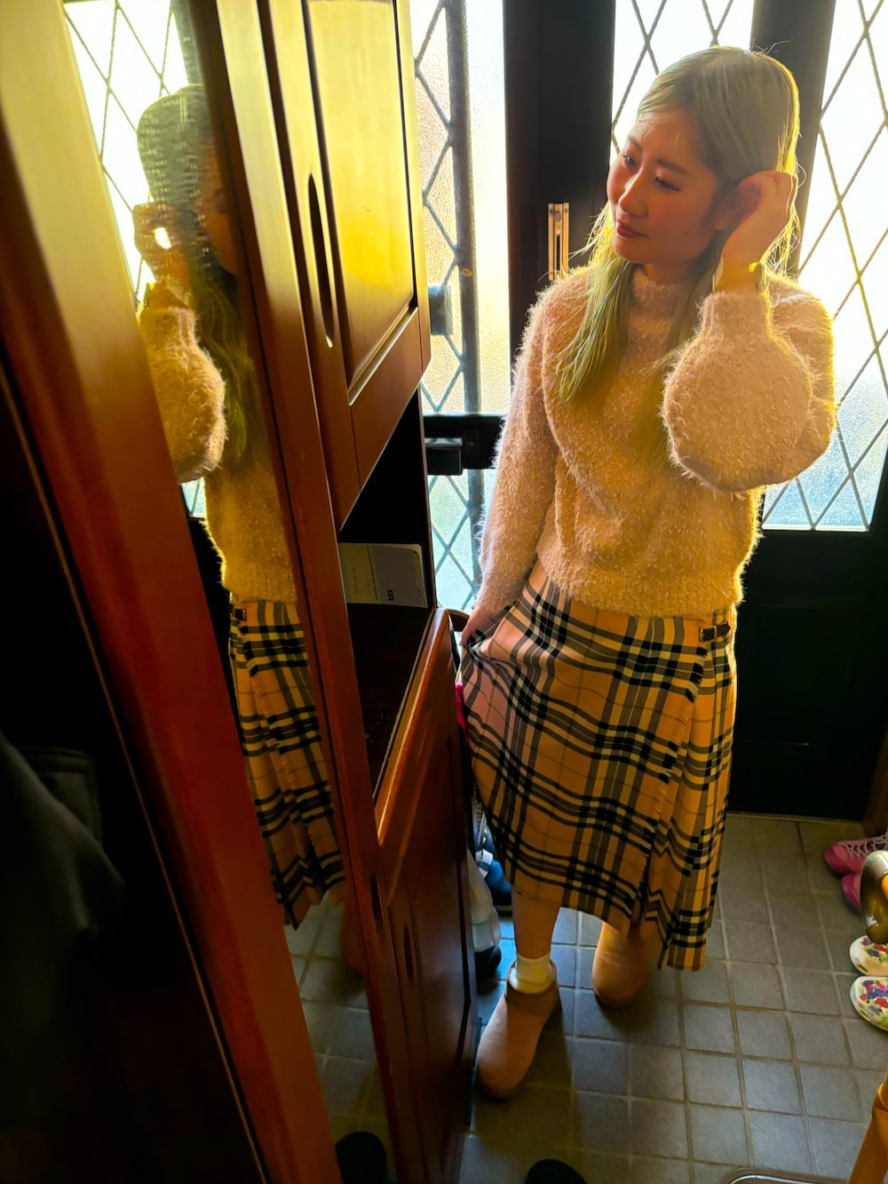 「ニット、秋冬、大人ガーリー」｜「MOUSSYのアイテム（ニット/セーター、ピンク系）」を使った、香桃さん（レディース・161cm）の秋コーディネートの1枚目の写真