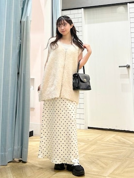 「アイテム（タンクトップ、シルバー系）」を使った、さちぃさん（レディース・153cm）の秋コーディネート