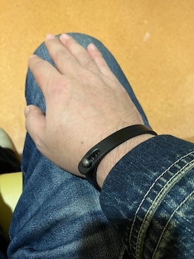 「アイテム（アクセサリー、ブラック系）」を使った、ひとはこさん（メンズ・176cm）の冬コーディネート