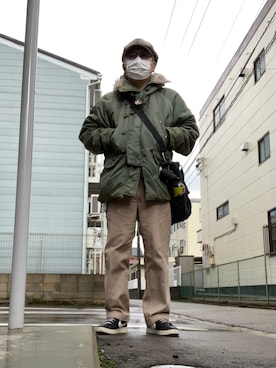 「アイテム（帽子、グレー系）」を使った、ひとはこさん（メンズ・176cm）の冬コーディネート