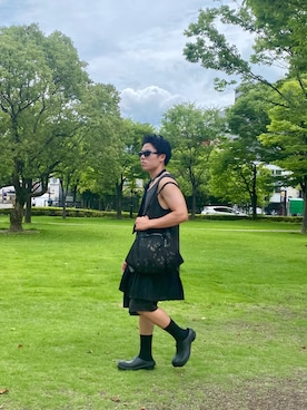 「SHINYAKOZUKA（シンヤコヅカ）のアイテム（トップス）」を使った、Rikuumuさん（メンズ・169cm）の夏コーディネート