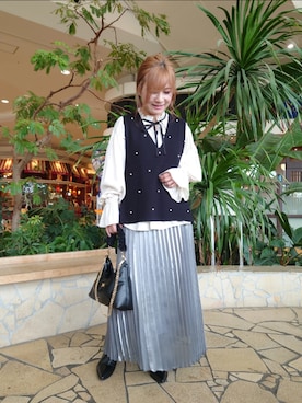 「ニットベスト」｜「アイテム（スカート、グレー系）」を使った、yumichiさん（レディース・153cm）の秋コーディネート