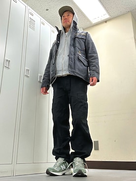 「アイテム（キャップ）」を使った、植草ムノイズ達郎さん（メンズ・174cm・40代）の冬コーディネート