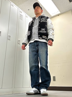 「A BATHING APE（アベイシングエイプ）のアイテム」を使った、植草ムノイズ達郎さん（メンズ・174cm）の冬コーディネート