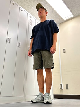 「アイテム（キャップ）」を使った、植草ムノイズ達郎さん（メンズ・174cm・40代）の秋コーディネート