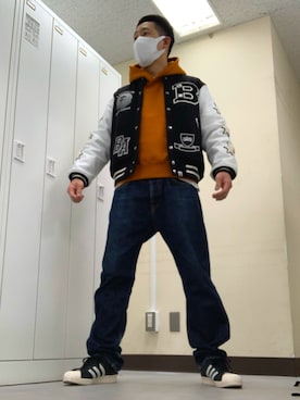 A BATHING APE(アベイシングエイプ)のスタジャンを使った人気
