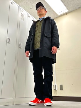 「A BATHING APE（アベイシングエイプ）のアイテム」を使った、植草ムノイズ達郎さん（メンズ・174cm）の冬コーディネート