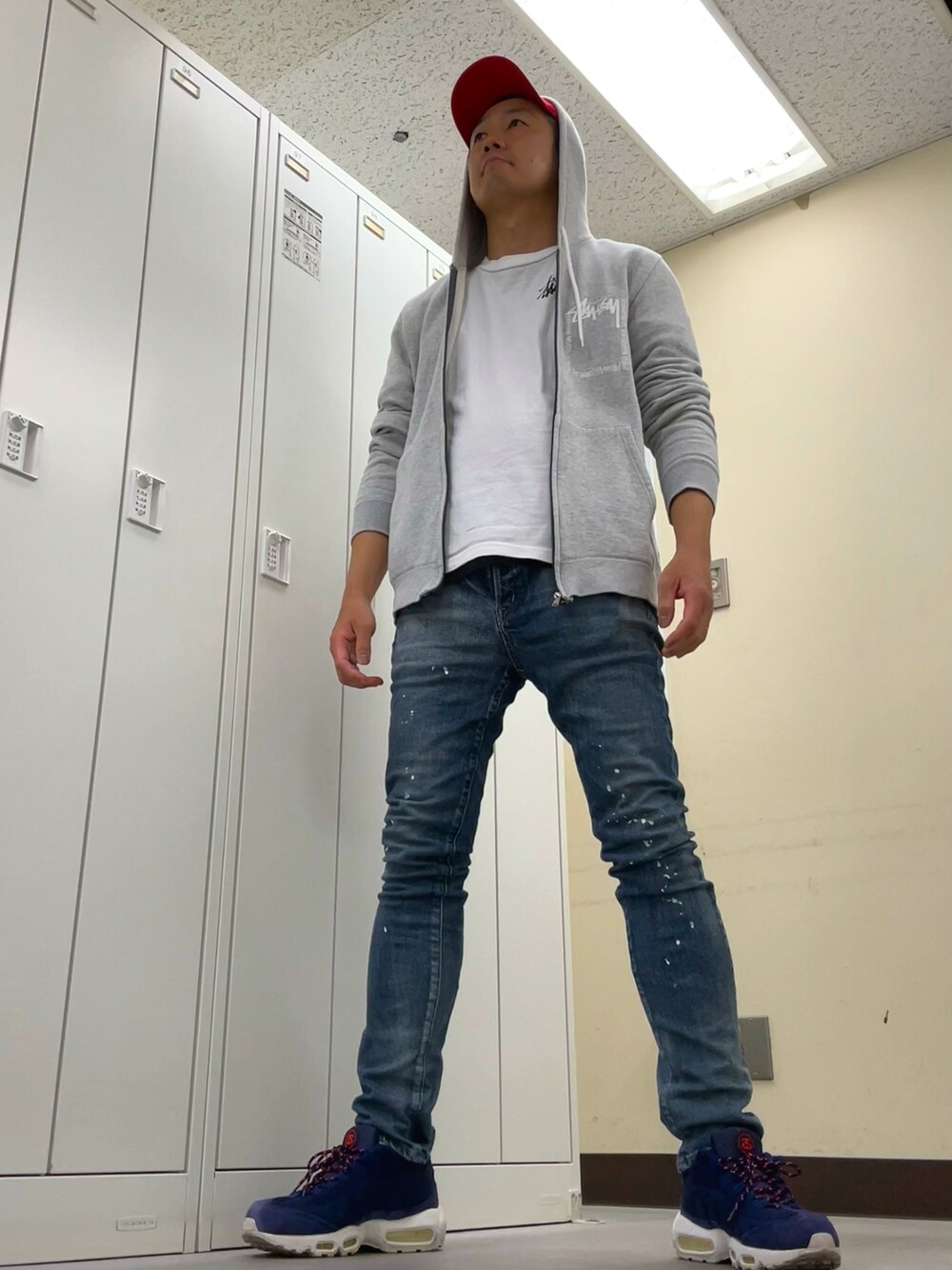 「kakoiのアイテム（キャップ、レッド系）」を使った、植草ムノイズ達郎さん（メンズ・174cm）の夏コーディネートの1枚目の写真
