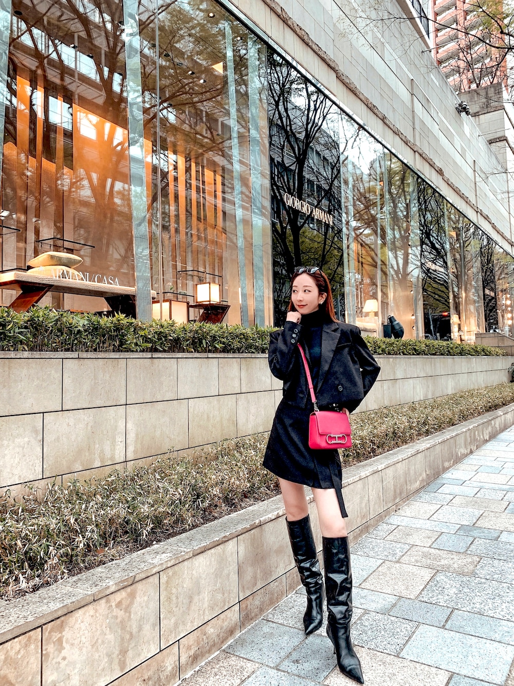 ZARAのアイテムを使った「クロップドジャケット」の人気ファッション