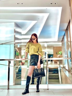 「moment+」｜「アイテム（アクセサリー）」を使った、神林真里さん（レディース・168cm）の秋コーディネート