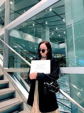 「ZARA（ザラ）のアイテム（テーラードジャケット）」を使った、神林真里さん（レディース・168cm）の秋コーディネート