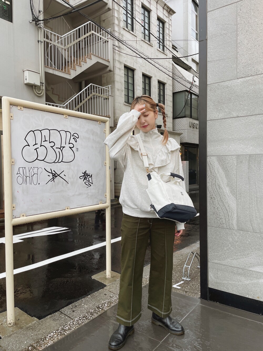 ruby and you 2WAYフリルハーフジップスウェットトレーナー ruby and you 2WAYフリルハーフジップスウェットトレーナー