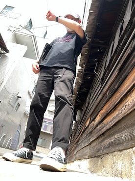 「ごきげんウィーク」｜「アイテム（デジタル腕時計）」を使った、し〜も☆さん（メンズ・172cm）の春コーディネート