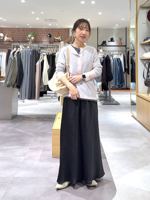 ストレッチサテンスカート　 290120