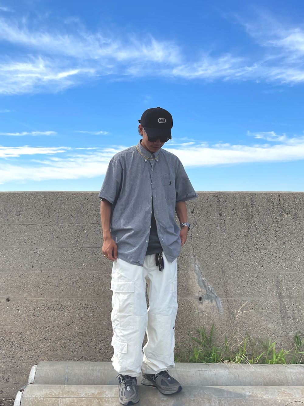 「休日コーデ、シンプル、ストリート、ストリートコーデ、スニーカーコーデ、New Balance、stussy、古着」｜「BAYFLOWのメルトンキャップ / THE DAY（キャップ、ブラック系）」を使った、しゅへさん（メンズ・165cm）の夏コーディネートの1枚目の写真