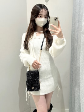 「肌見せ」｜「アイテム（ショルダーバッグ）」を使った、Yu.さん（レディース・150cm）の秋コーディネート