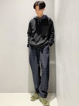 「アイテム（パーカー、パープル系）」を使った、_kaitoさん（メンズ・168cm）の秋コーディネート