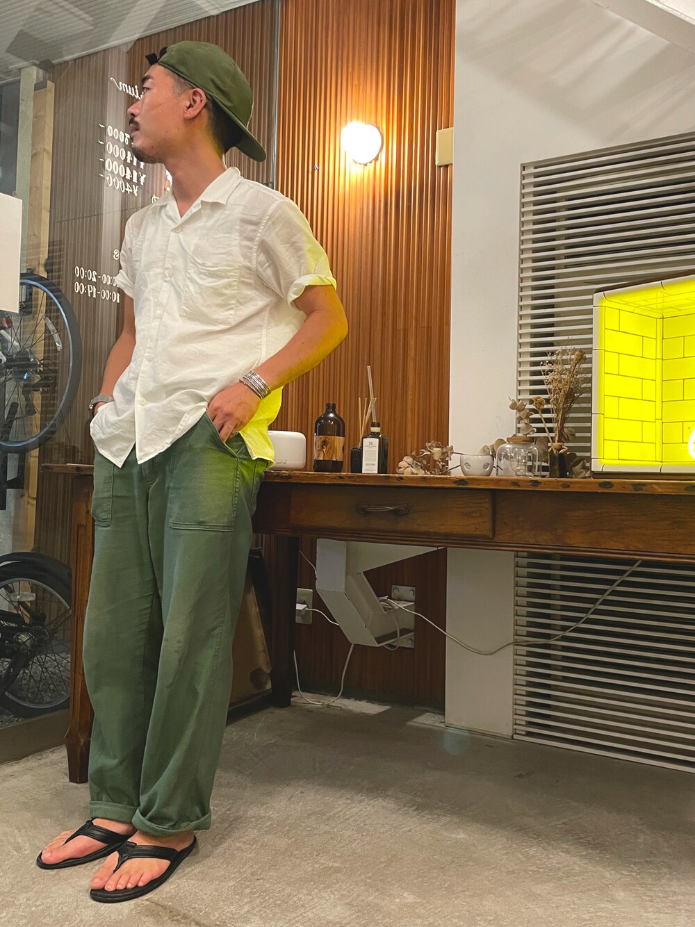 「シンプル、おしゃれさんと繋がりたい、私の推しブランド、夏コーデ、大人カジュアル、大人ストリート、今日のコーデ、鎌倉美容師、川村勇貴、オープンカラーシャツ」｜「Saturdays NYCのアイテム（キャップ、グリーン系）」を使った、yukikwamura0725さん（メンズ・171cm）の夏コーディネートの1枚目の写真