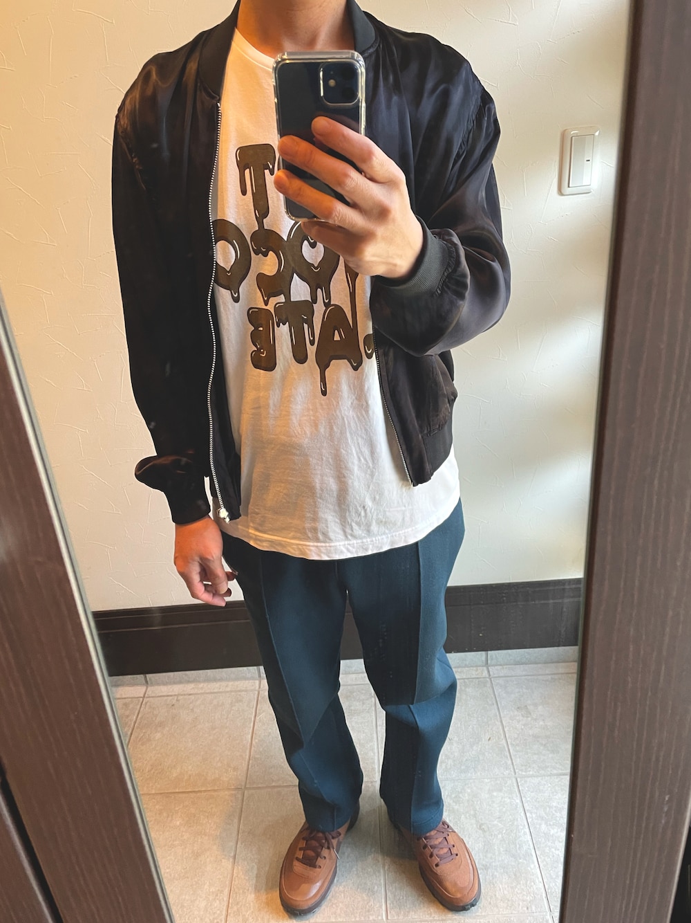 「DGC、UNIQLO× Sasquatchfabrix、NIKE× UNION×JORDAN、NIKECraft×TomSachs、ワンランク上のカジュアルおっさん」｜「NIKEのナイキクラフト（スニーカー、ブラウン系）」を使った、いんてるさん（メンズ・176cm）の春コーディネートの1枚目の写真