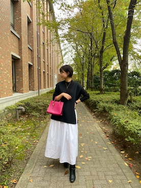 「SHENERY（シーナリー）のアイテム（スカート、ホワイト系）」を使った、a i k aさん（レディース・167cm）の秋コーディネート