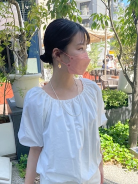 「SHENERY（シーナリー）のアイテム（シャツ/ブラウス、ホワイト系）」を使った、a i k aさん（レディース・167cm）の春コーディネート