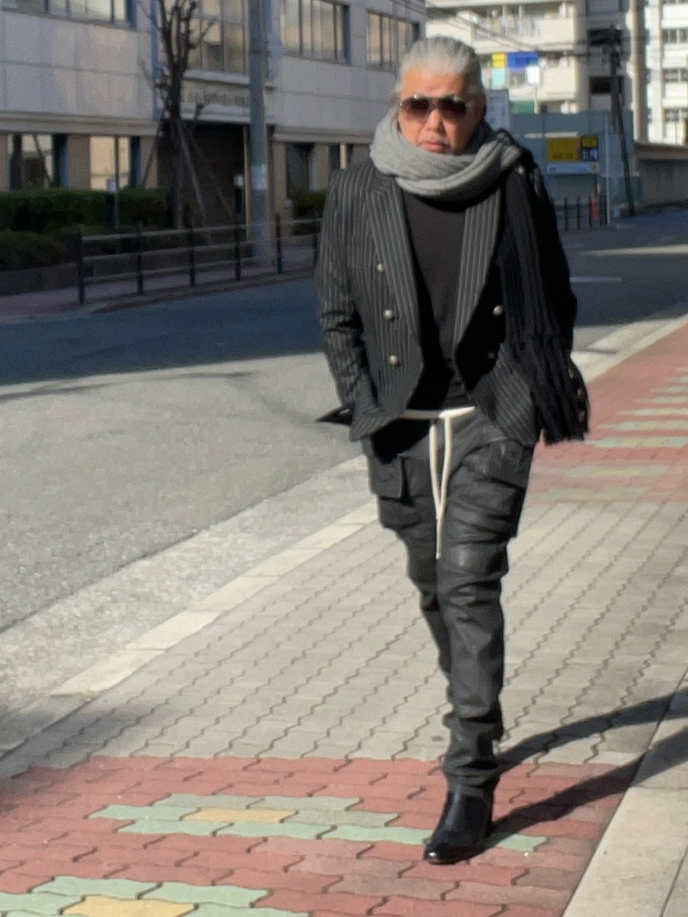 Dior hommeのマフラーを使った人気ファッションコーディネート - WEAR