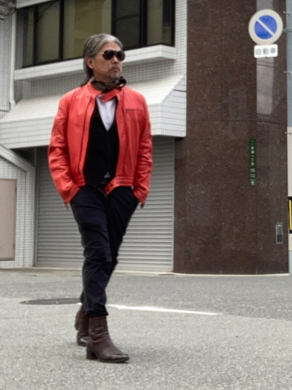イヴサンローラン リヴゴーシュ/ライダース Yves Saint Laurent rive gaucheのライダースジャケットを使った