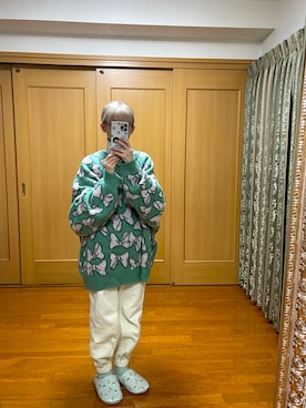 「CALNAMUR（カルナムール）のアイテム（スウェットパンツ）」を使った、mihoさん（レディース・154cm）の冬コーディネート