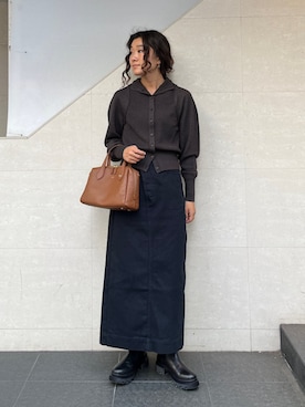 「SHIPS（シップス）のアイテム（スカート）」を使った、榎本さん（レディース・156cm）の秋コーディネート