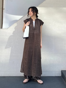 「TICCA（ティッカ）のアイテム（パンツ）」を使った、榎本さん（レディース・156cm）の夏コーディネート