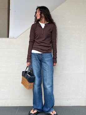 「アイテム（バッグ、ブルー系）」を使った、榎本さん（レディース・156cm）の夏コーディネート