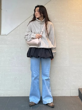 「アイテム（ボディバッグ/ウエストポーチ）」を使った、榎本さん（レディース・156cm）の冬コーディネート