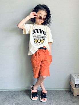 「BEAMS mini（ビームスミニ）のアイテム（パンツ）」を使った、oh-chanさん（キッズ・123cm）の春コーディネート