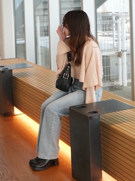 「selle glant（セレグランテ）のSIDE DESIGN TUCK HALF MOON BAG/サイドデザインタックハーフムーンバッグ（ハンドバッグ、ブラック系）」を使った、eriさん（レディース・150cm）の春コーディネート