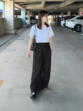 「solleim（ソルレム）のクロップド刺繍Tシャツ（Tシャツ/カットソー、ホワイト系）」を使った、eriさん（レディース・150cm）の夏コーディネート