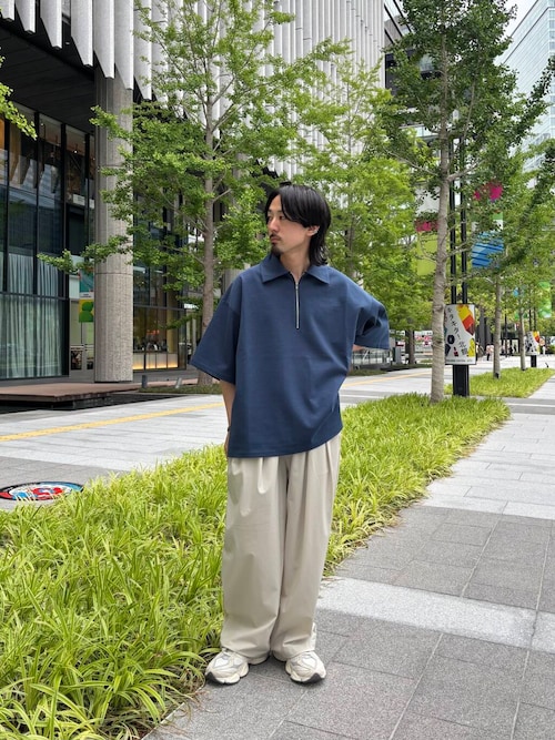 ダンボールポンチハーフジップショートスリーブTシャツ