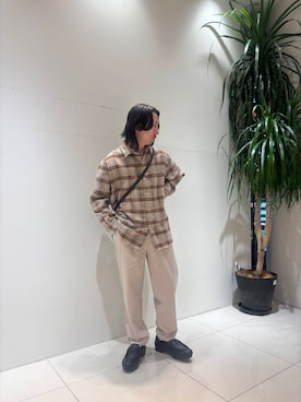 「20代後半」｜「アイテム（スラックス）」を使った、Ryot@さん（メンズ・159cm）の冬コーディネート