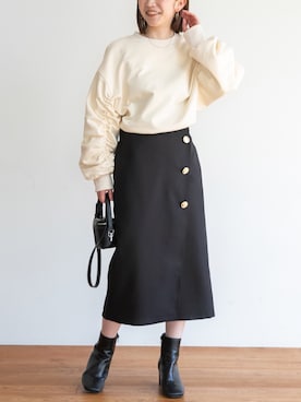 「袖ボリューム」｜「アイテム（スウェット）」を使った、fujiさん（レディース・154cm）の冬コーディネート